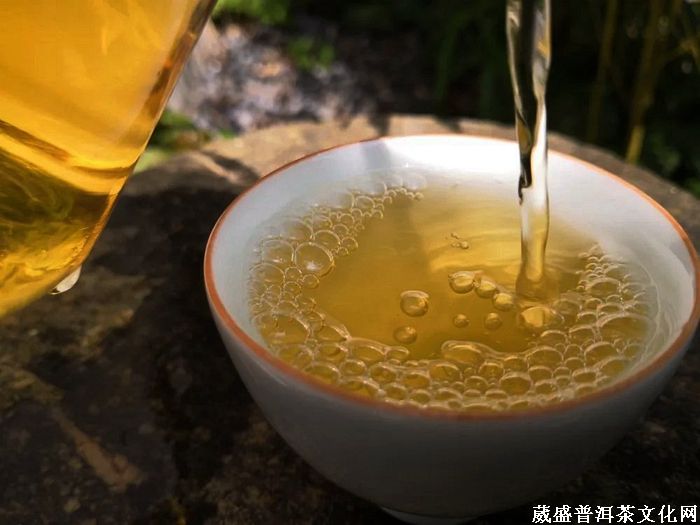 一杯茶，一個朋友，愛隨茶香，香茶隨